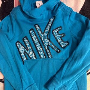 Nike Girls Sweatshirts